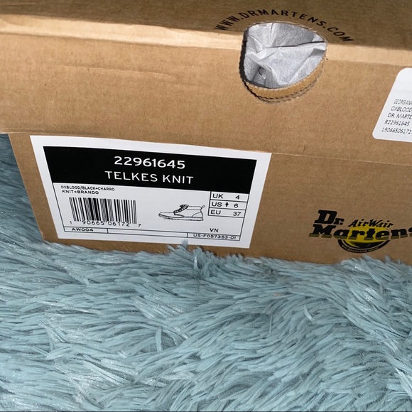 New Size 6 Dr. Martens Telkes Knit Sneaker Boots - Picture 6 of 6